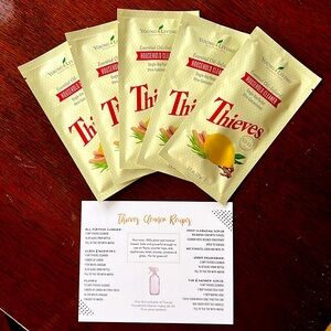 5 Single Use Thieves Cleaner Packets with Recipe Card